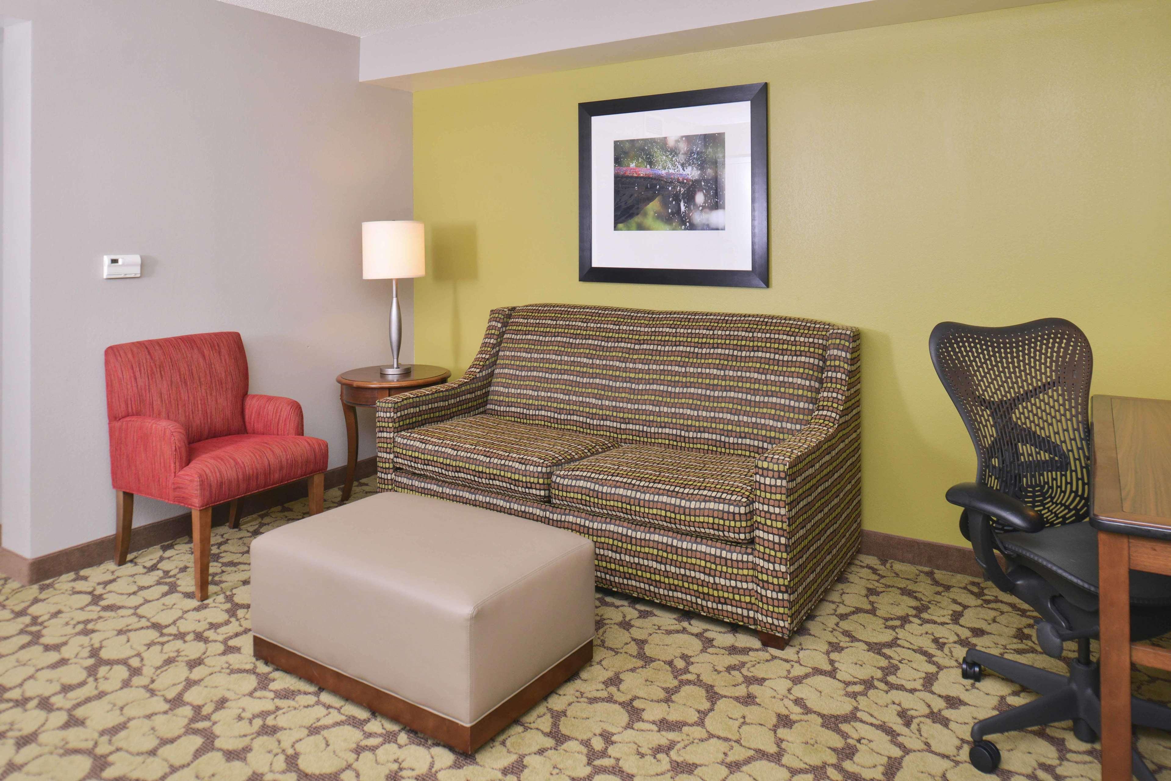 Hilton Garden Inn Indianapolis/Кармел Экстерьер фото