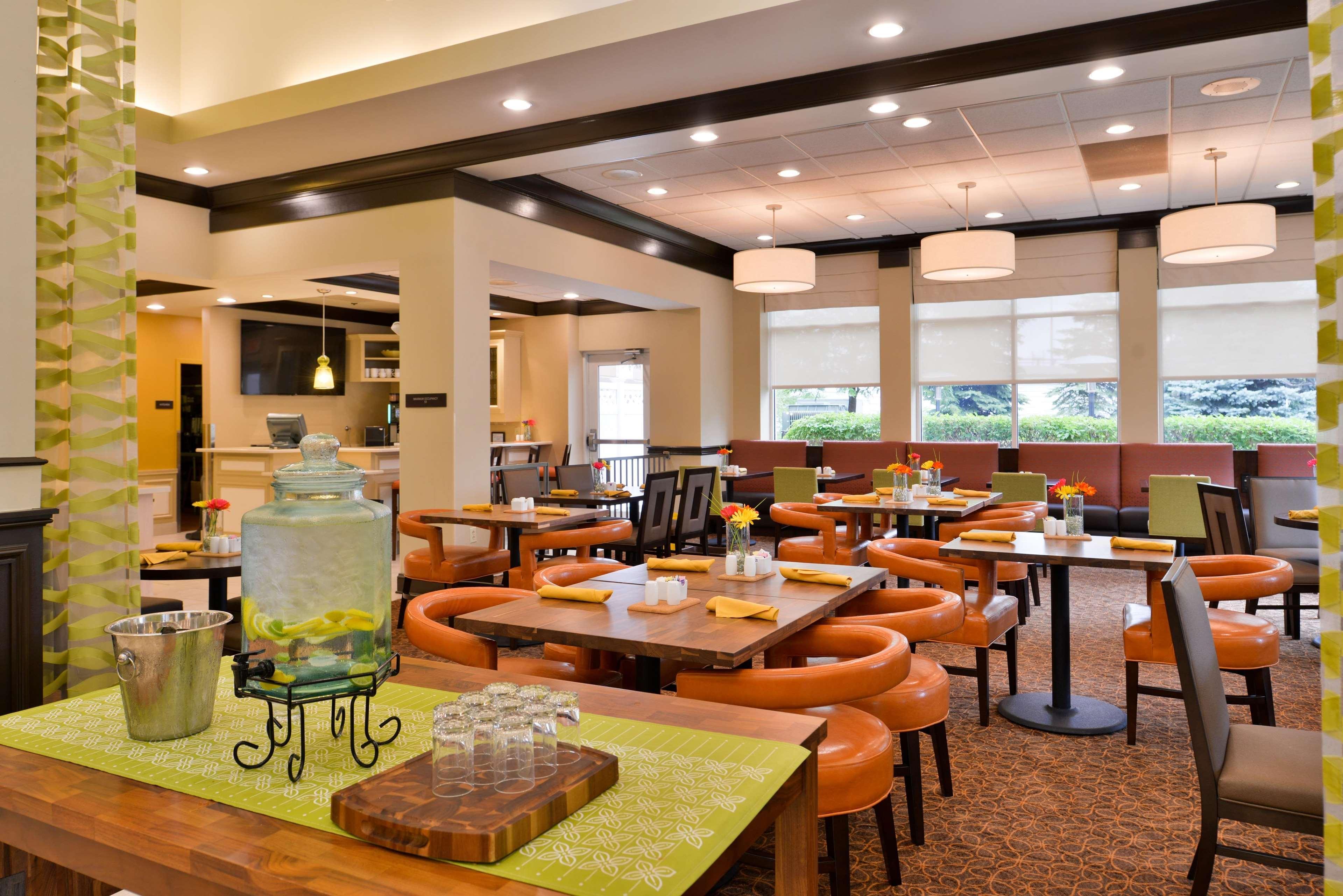Hilton Garden Inn Indianapolis/Кармел Экстерьер фото