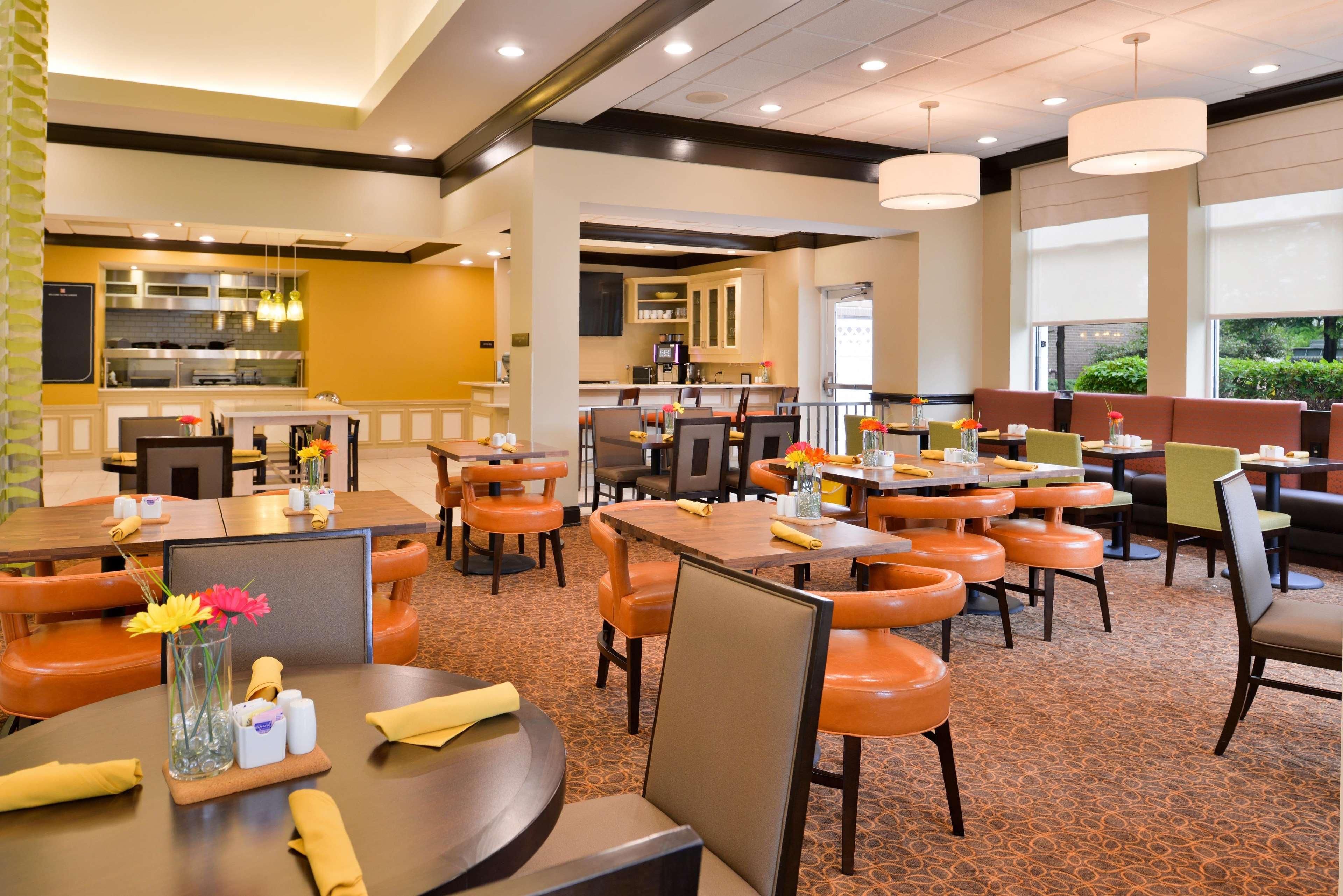 Hilton Garden Inn Indianapolis/Кармел Экстерьер фото