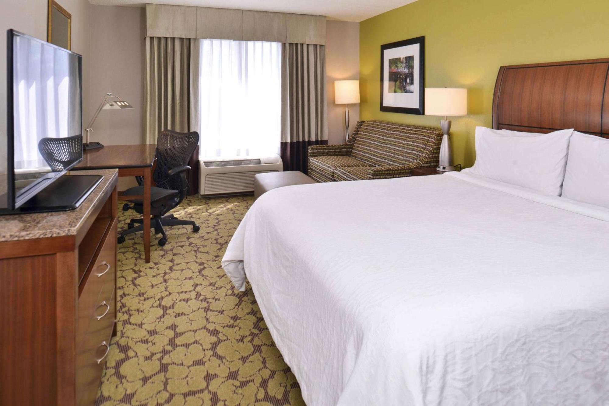 Hilton Garden Inn Indianapolis/Кармел Экстерьер фото