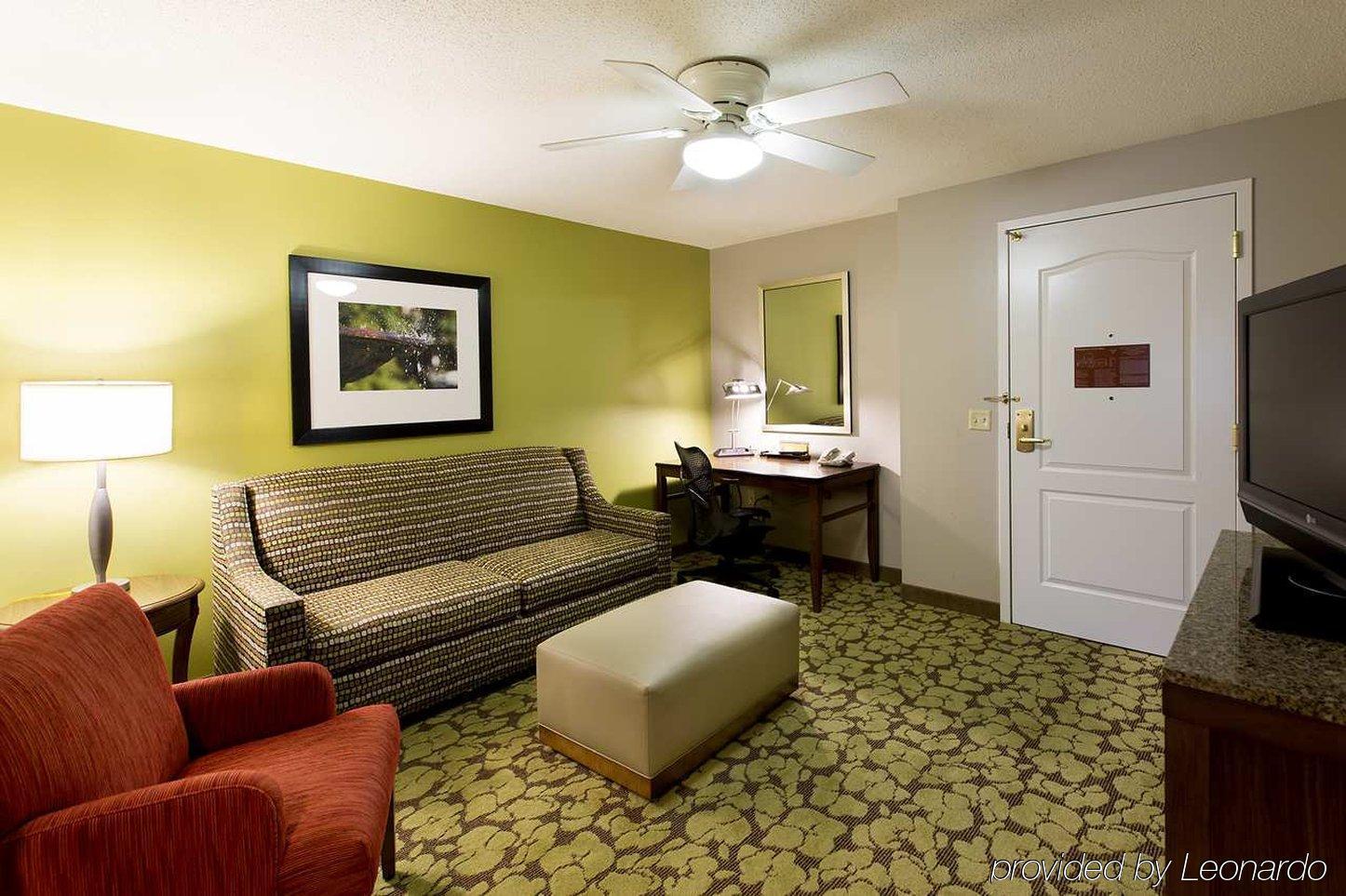 Hilton Garden Inn Indianapolis/Кармел Экстерьер фото