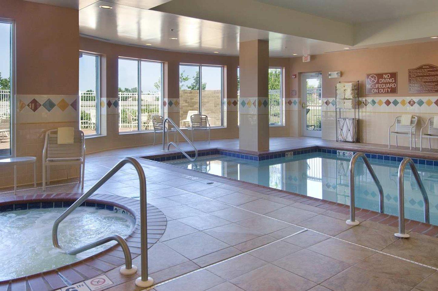 Hilton Garden Inn Indianapolis/Кармел Экстерьер фото