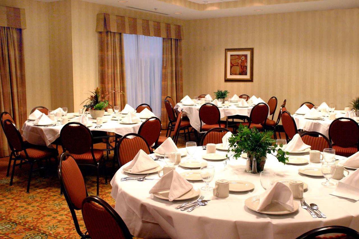 Hilton Garden Inn Indianapolis/Кармел Экстерьер фото