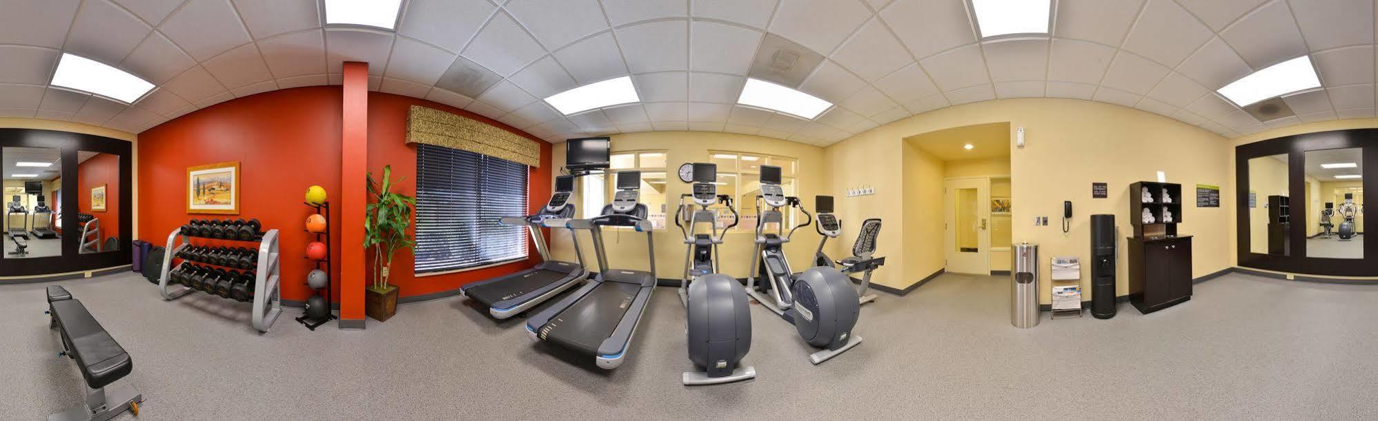 Hilton Garden Inn Indianapolis/Кармел Экстерьер фото